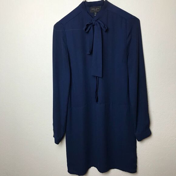 Romeo & Juliet Couture Blouse Bow Navy Blue - Picture 1 of 4